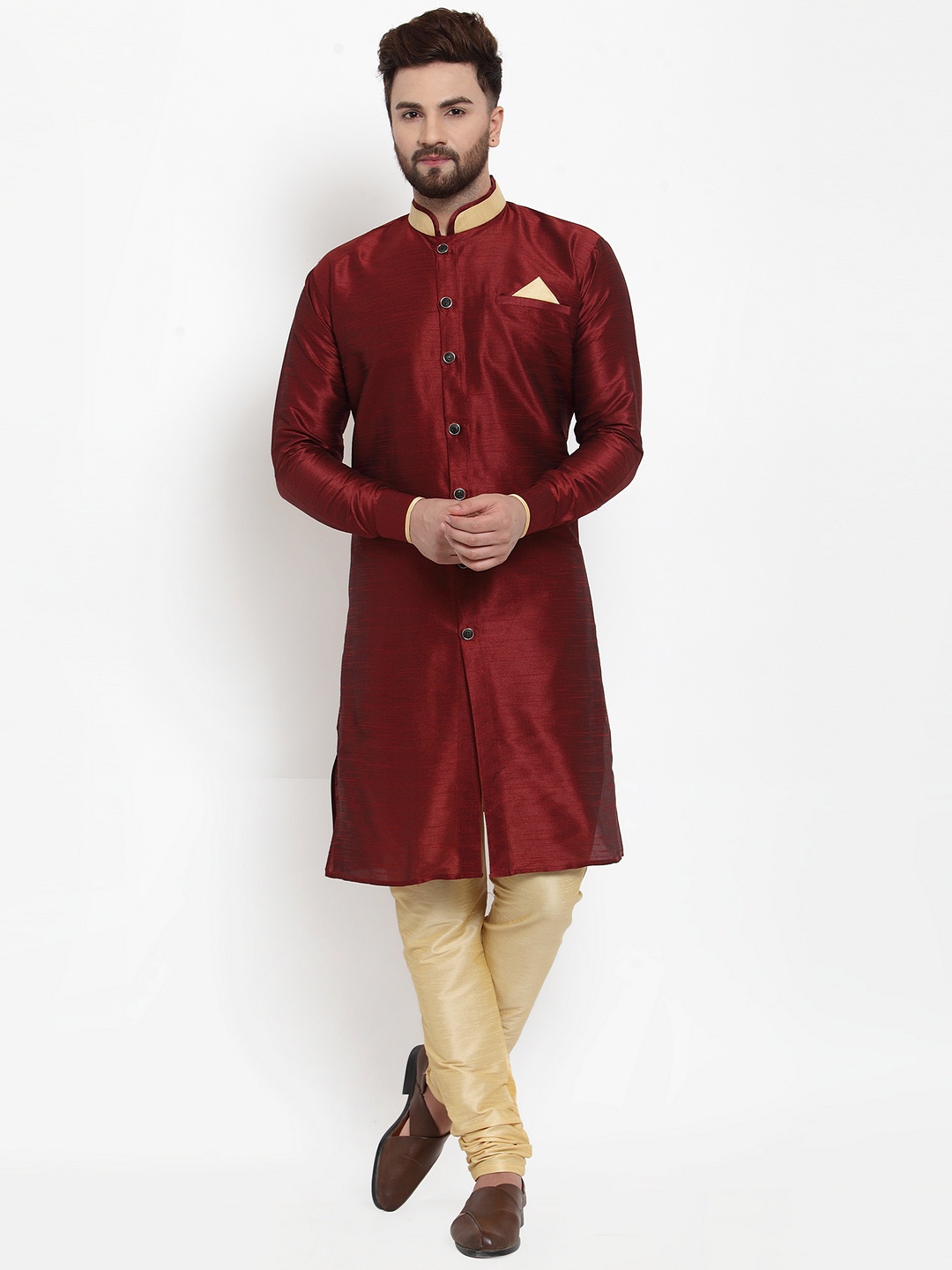 

Benstoke Men Maroon & Beige Solid Sherwani Set