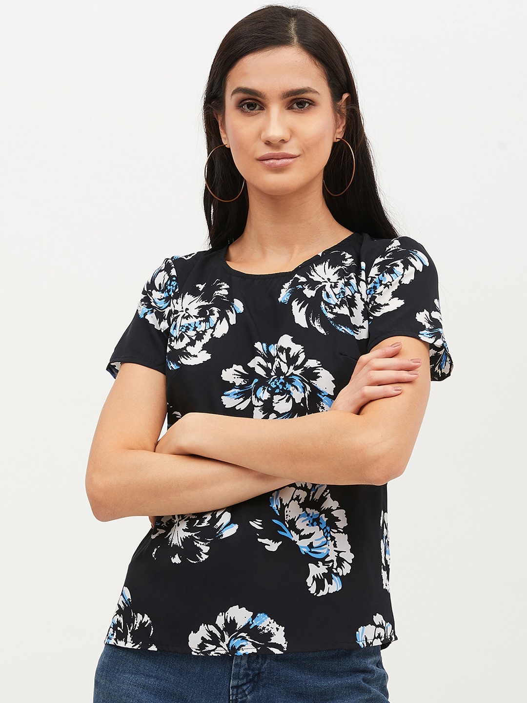 Harpa Women Black & Off-White Printed Top