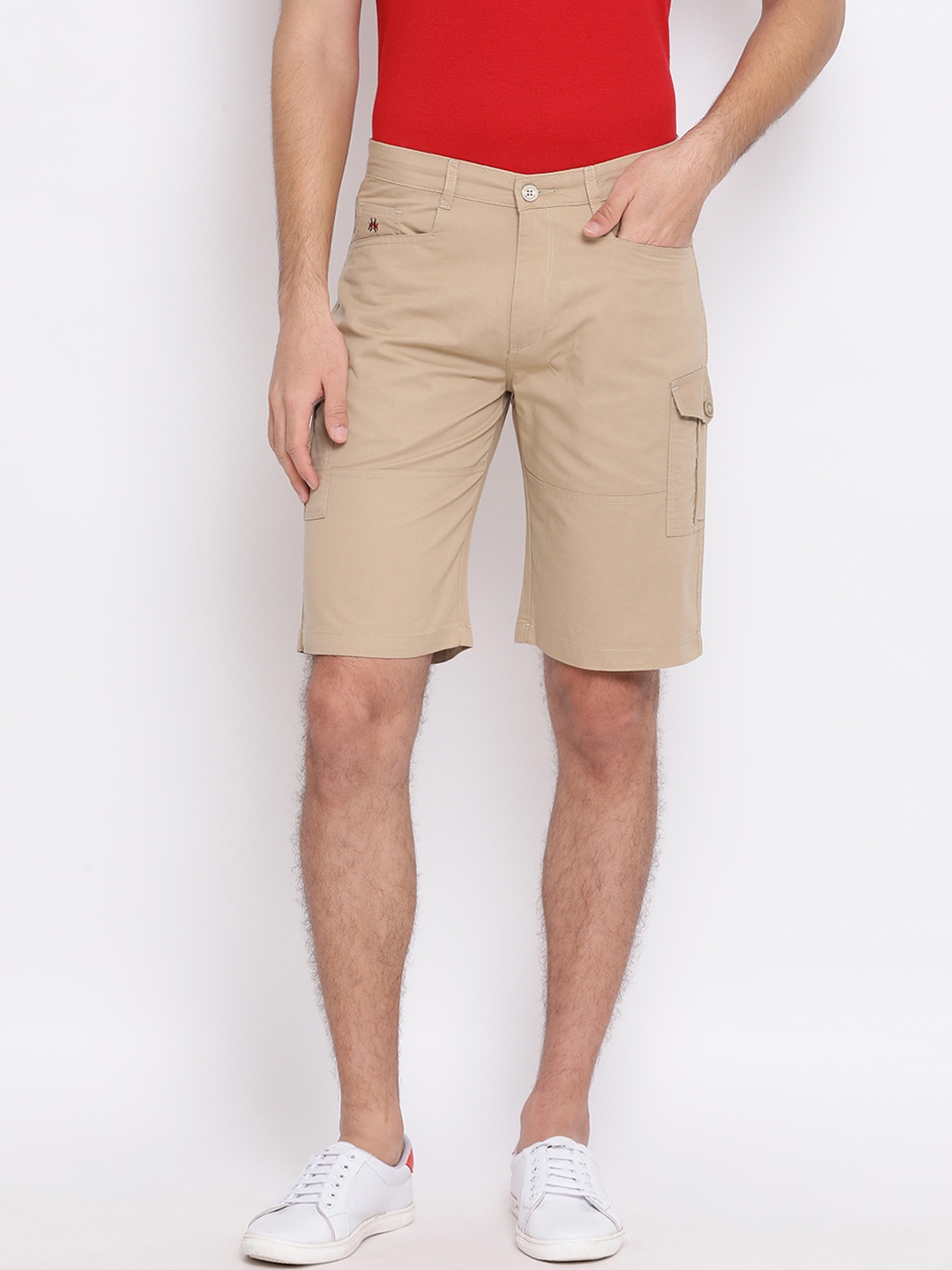 

Crimsoune Club Men Beige Solid Regular Shorts