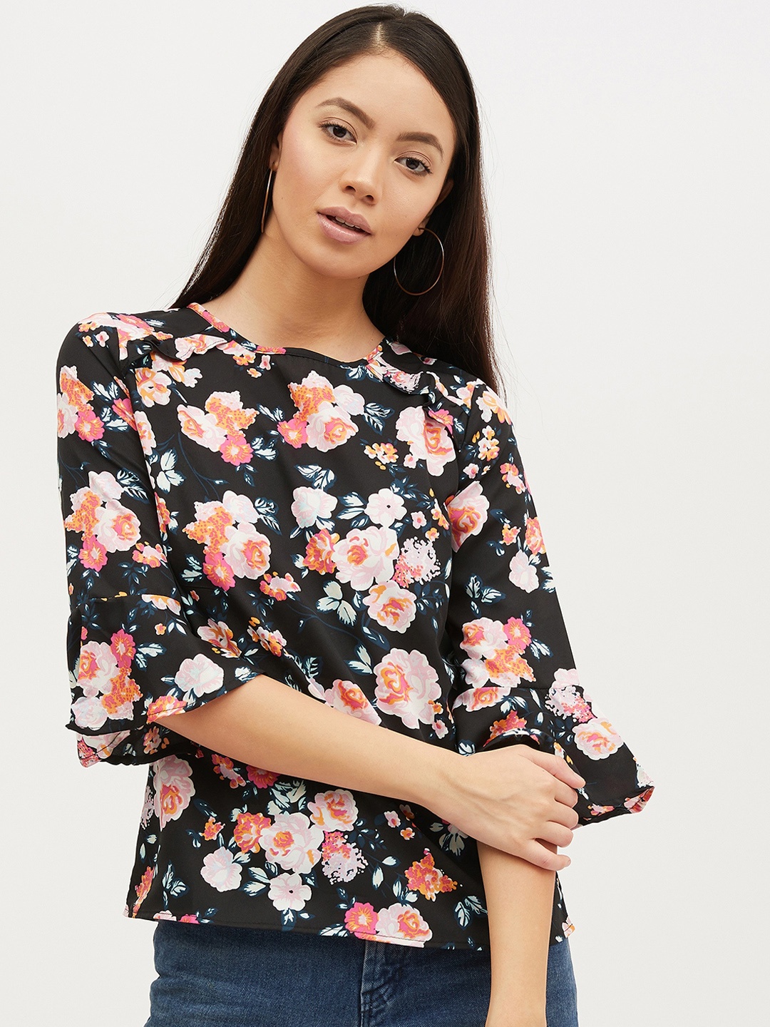 

Harpa Women Black & Pink Floral Printed Top