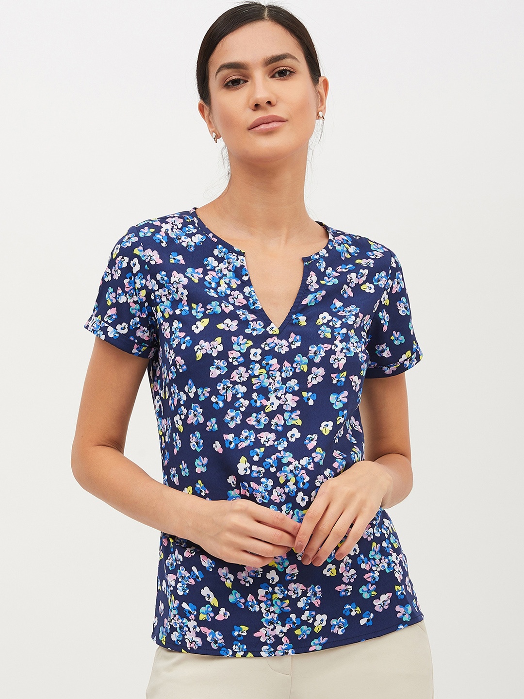 

Harpa Women Blue Printed Top