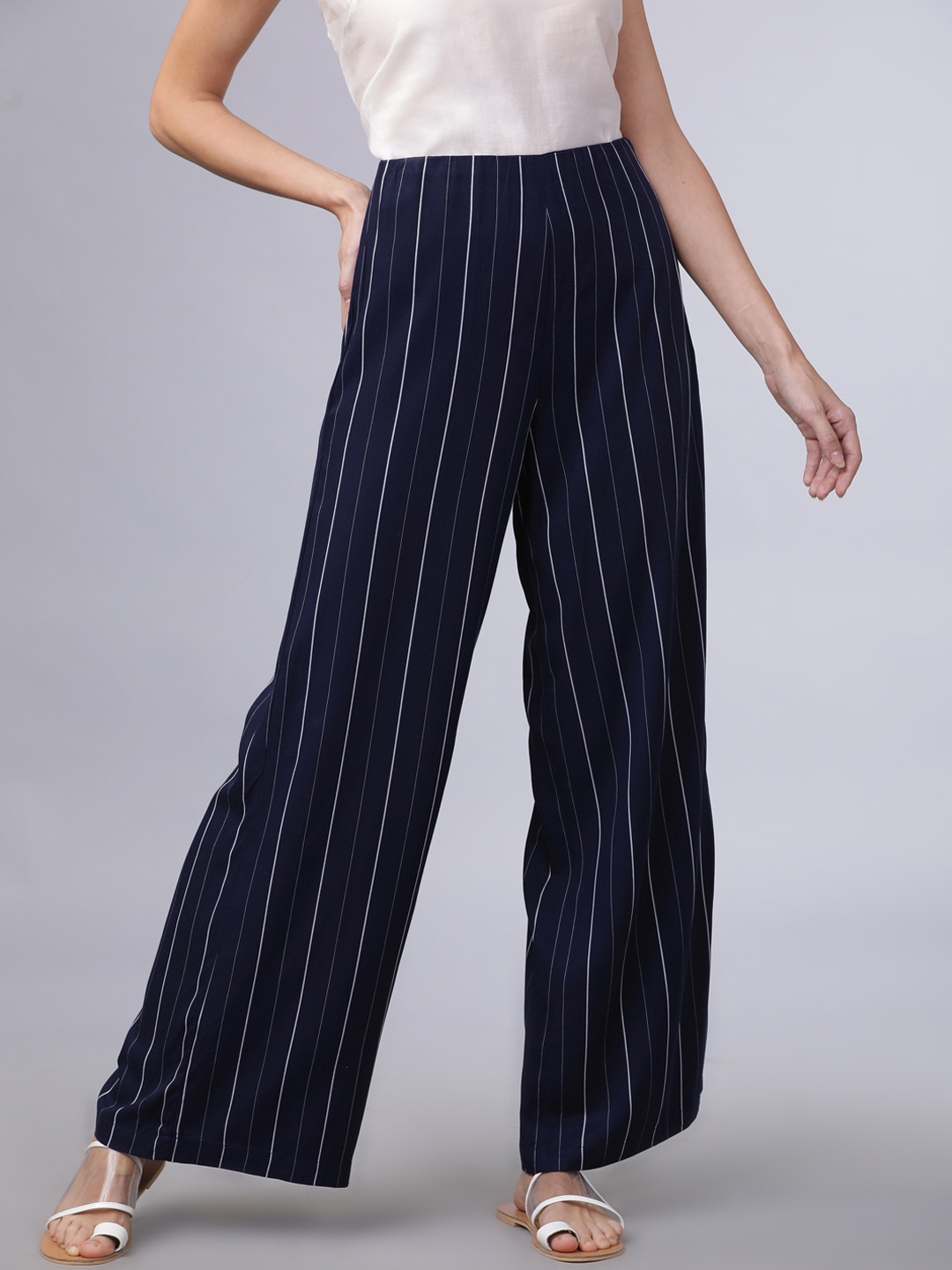 

Tokyo Talkies Women Navy Blue & White Striped Culottes