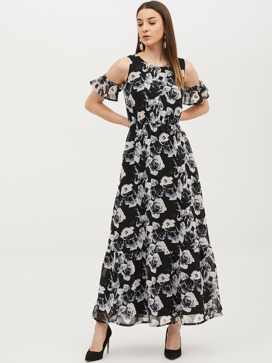 

Harpa Women Black & Off-White Floral Printed Maxi Dress