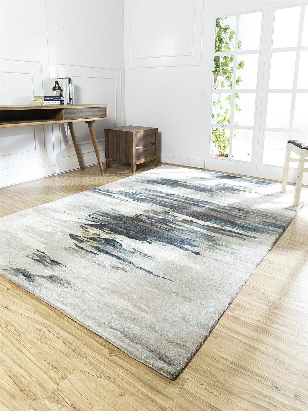 

Jaipur Rugs Blue & Off-White Abstract Hand-Tufted Anti-Skid Carpet