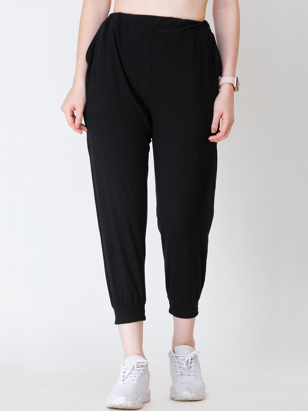 

SCORPIUS Women Black Solid Track Pants