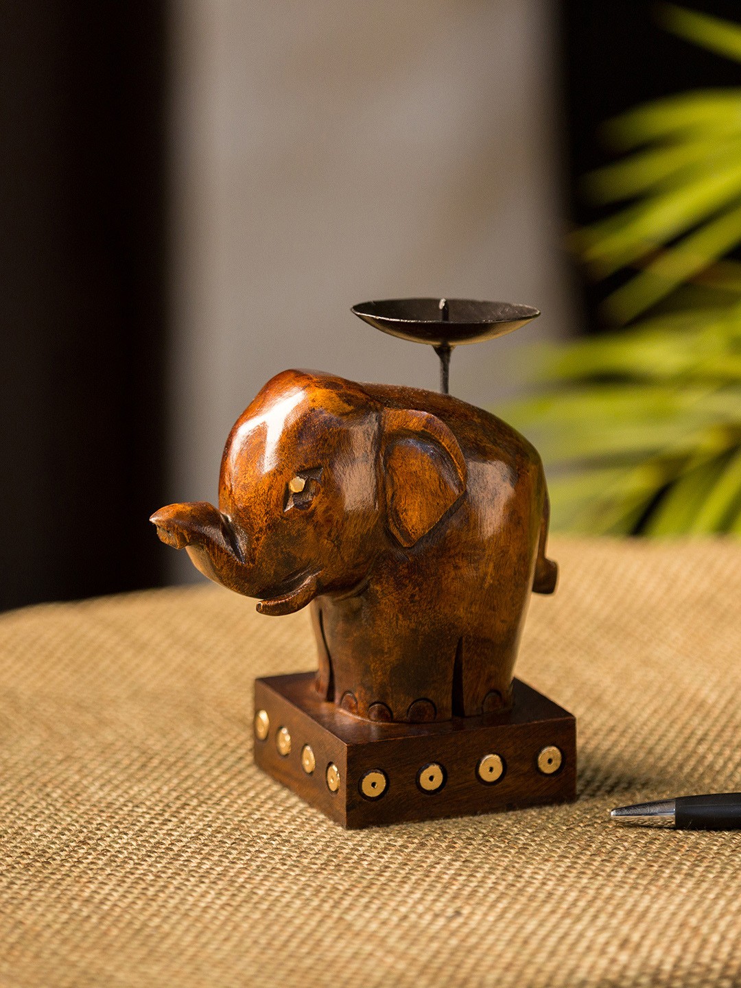 

ExclusiveLane 'Rising Trunk' Hand Carved Table Tea Light & Candle Holder (6.2 Inch), Brown