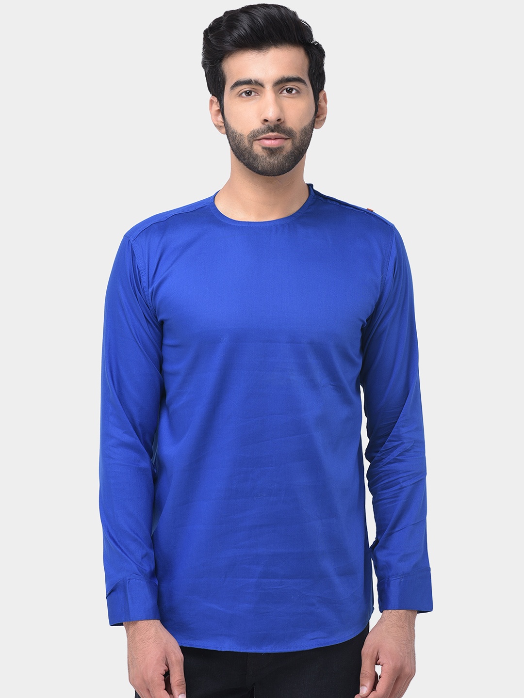 

SG LEMAN Men Blue Solid Straight Kurta