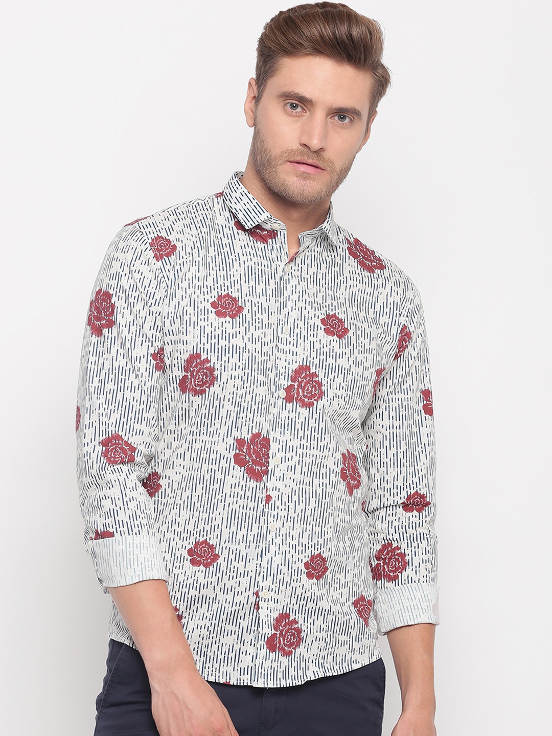 

LINDBERGH Men Off-White & Navy Blue Slim Fit Printed Casual Shirt
