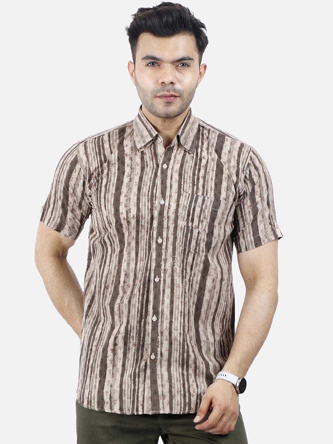 

Wintage Men Brown & Red Regular Fit Striped Casual Shirt