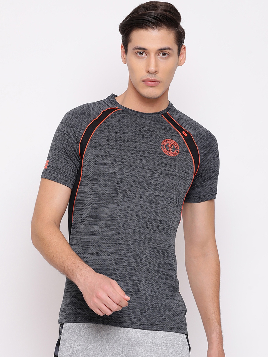 

rock.it Men Charcoal Grey & Black Striped Round Neck T-shirt