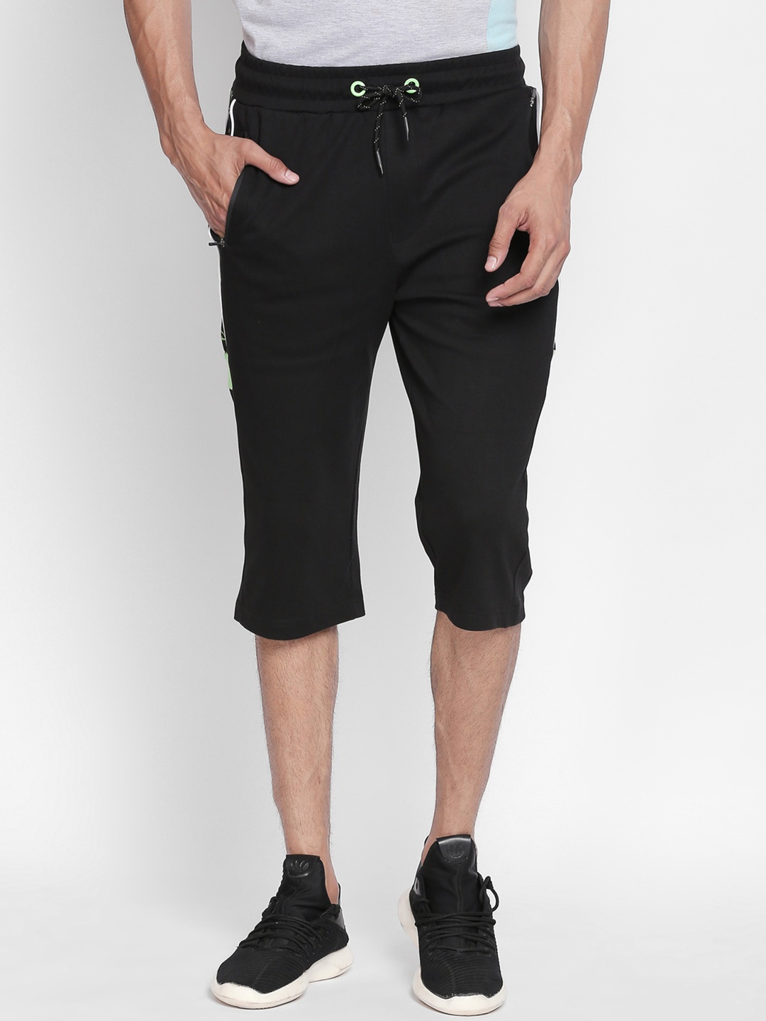 

Ajile by Pantaloons Men Black Solid Slim Fit Regular Shorts