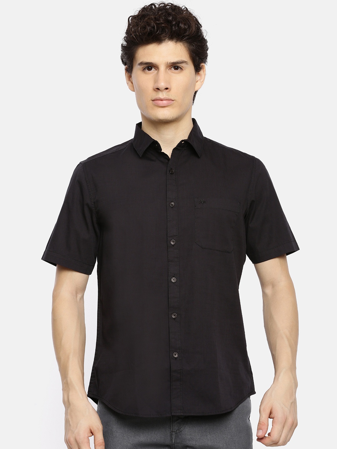 

Chennis Men Black Slim Fit Solid Casual Shirt