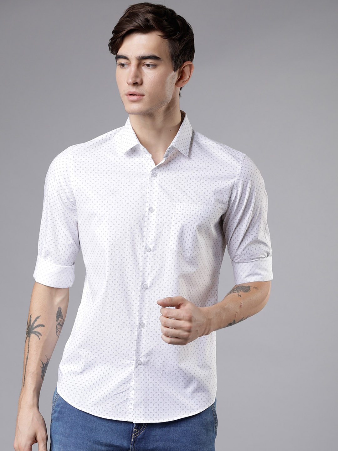 

HIGHLANDER Men White & Navy Blue Slim Fit Printed Casual Shirt