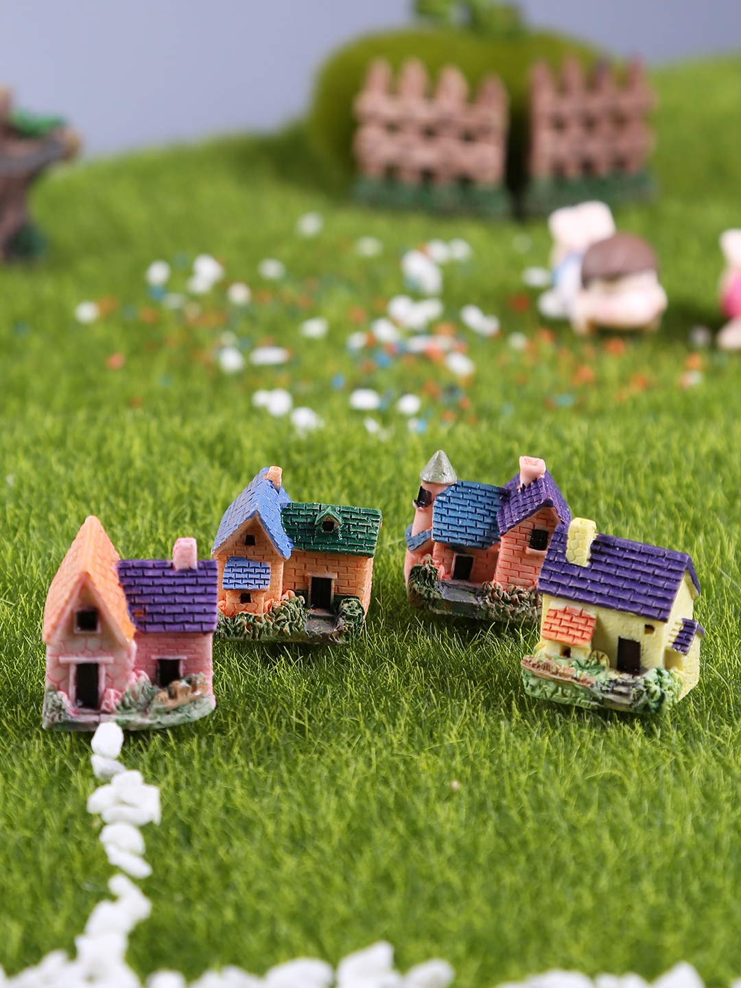 TAYHAA Set of 4 Castle-Like Garden House Toys, Peach