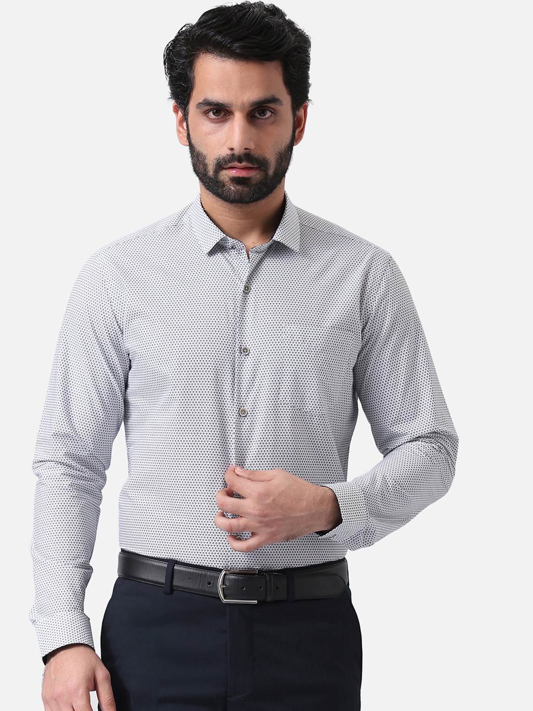 

True Blue Men White & Grey Slim Fit Printed Formal Shirt