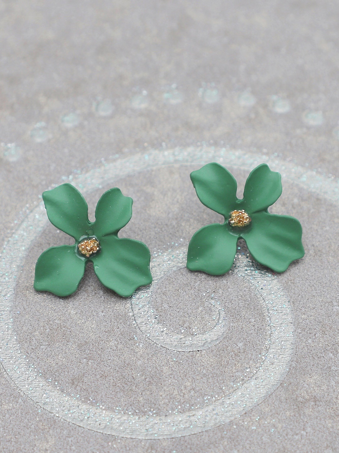 

Crunchy Fashion Gold-Plated Floral Drop Earrings, Green