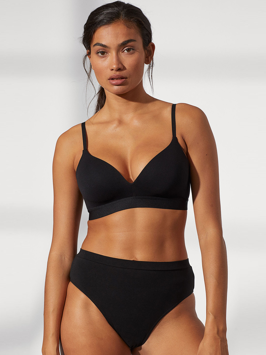 

H&M Women Black 3-Pack Solid Brazilian Briefs