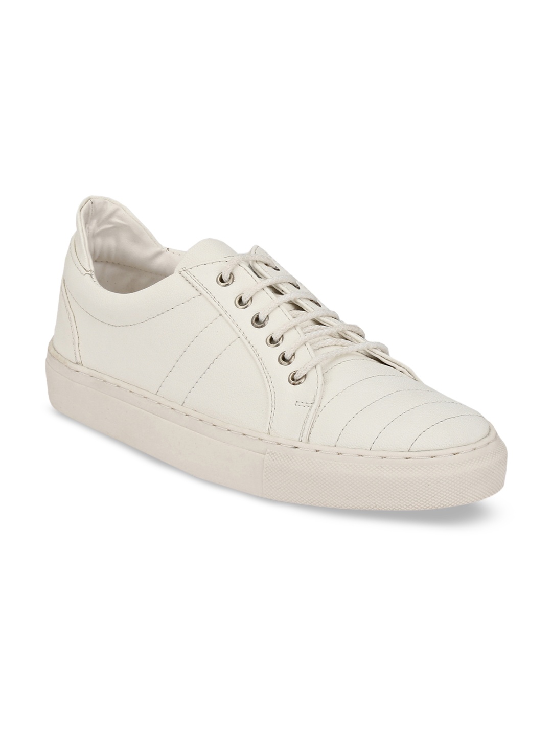 

AADY AUSTIN Men White Sneakers