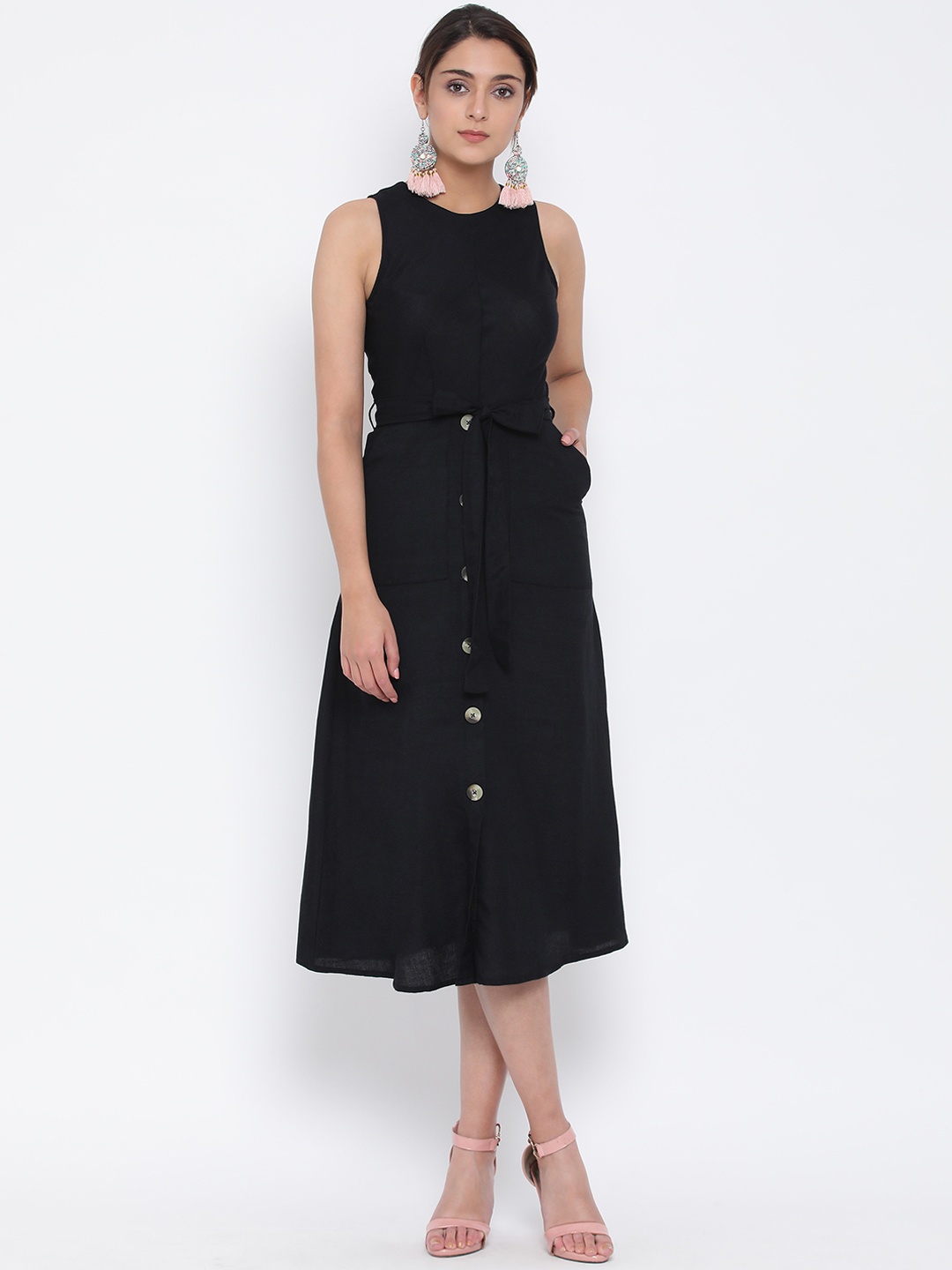 

Oxolloxo Women Black Solid Fit and Flare Dress
