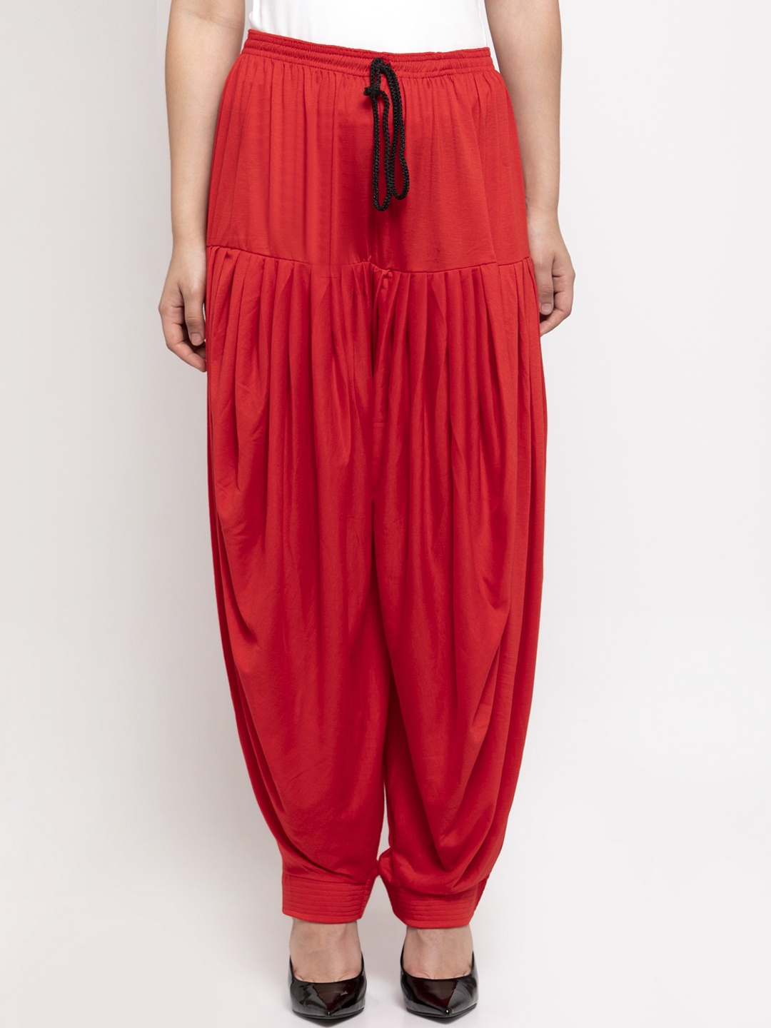 

GRACIT Women Red Solid Patiyala Salwar