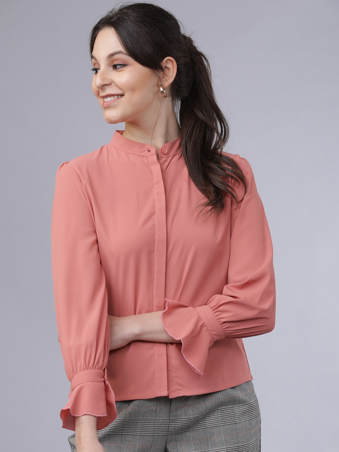 

Tokyo Talkies Women Pink Regular Fit Solid Casual Shirt