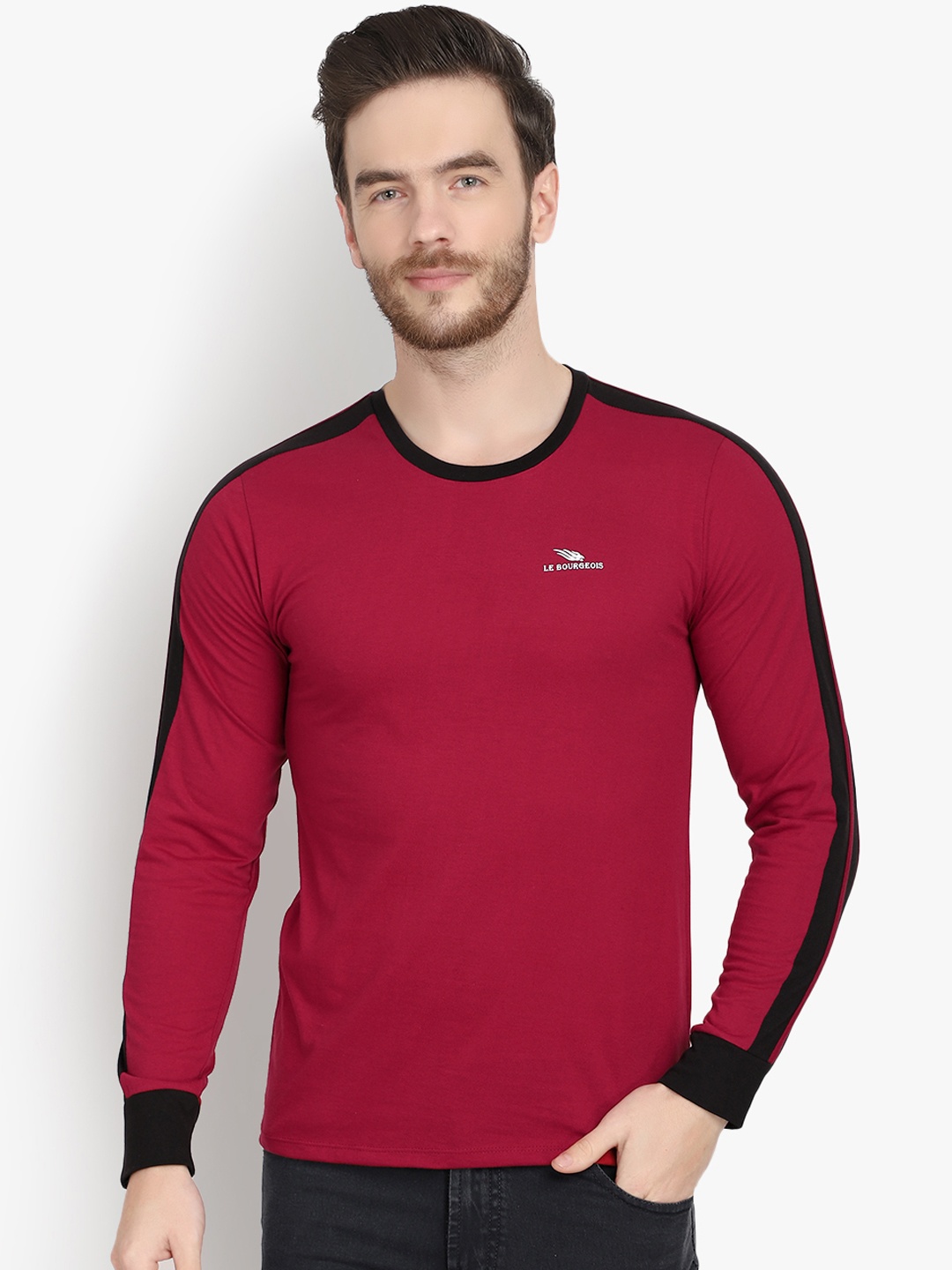 

LE BOURGEOIS Men Maroon Solid Round Neck T-shirt