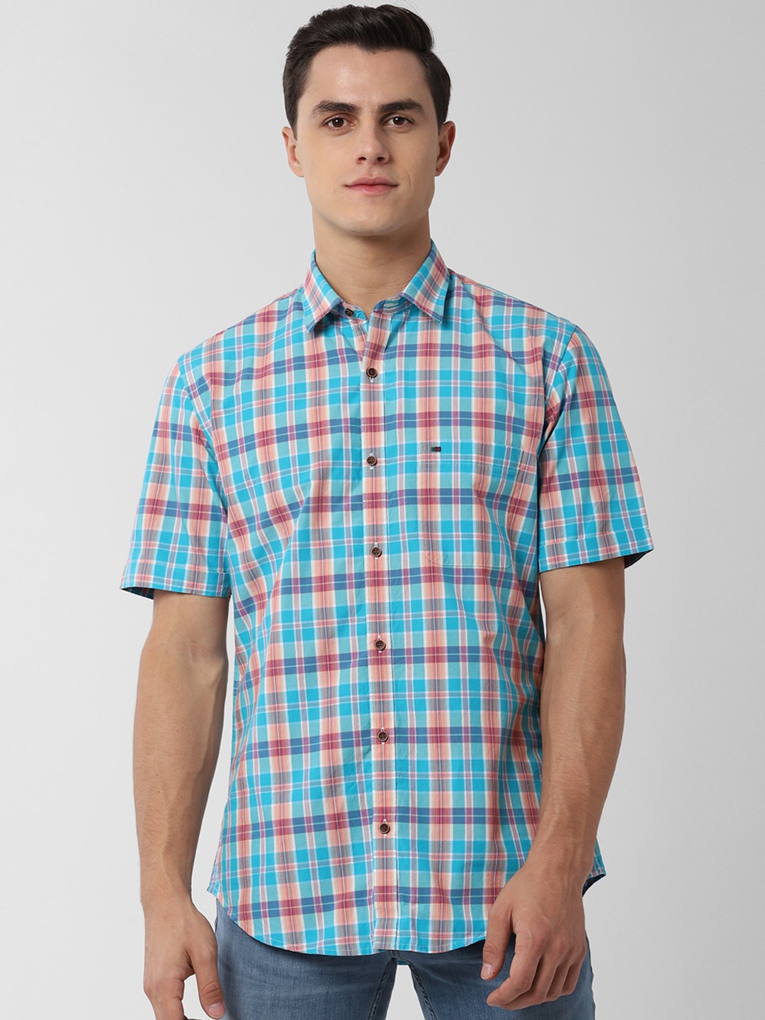 

Peter England Casuals Men Blue & Pink Slim Fit Checked Viroblock Casual Shirt