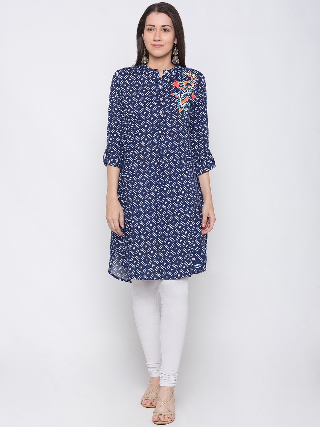 

Globus Women Blue & White Embroidered Straight Kurta