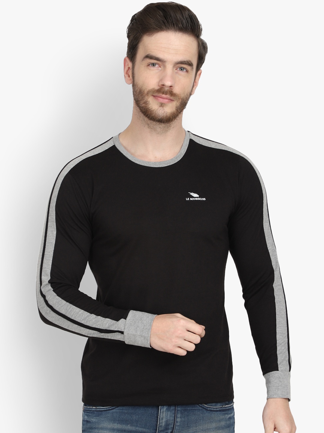

LE BOURGEOIS Men Black Solid Round Neck T-shirt