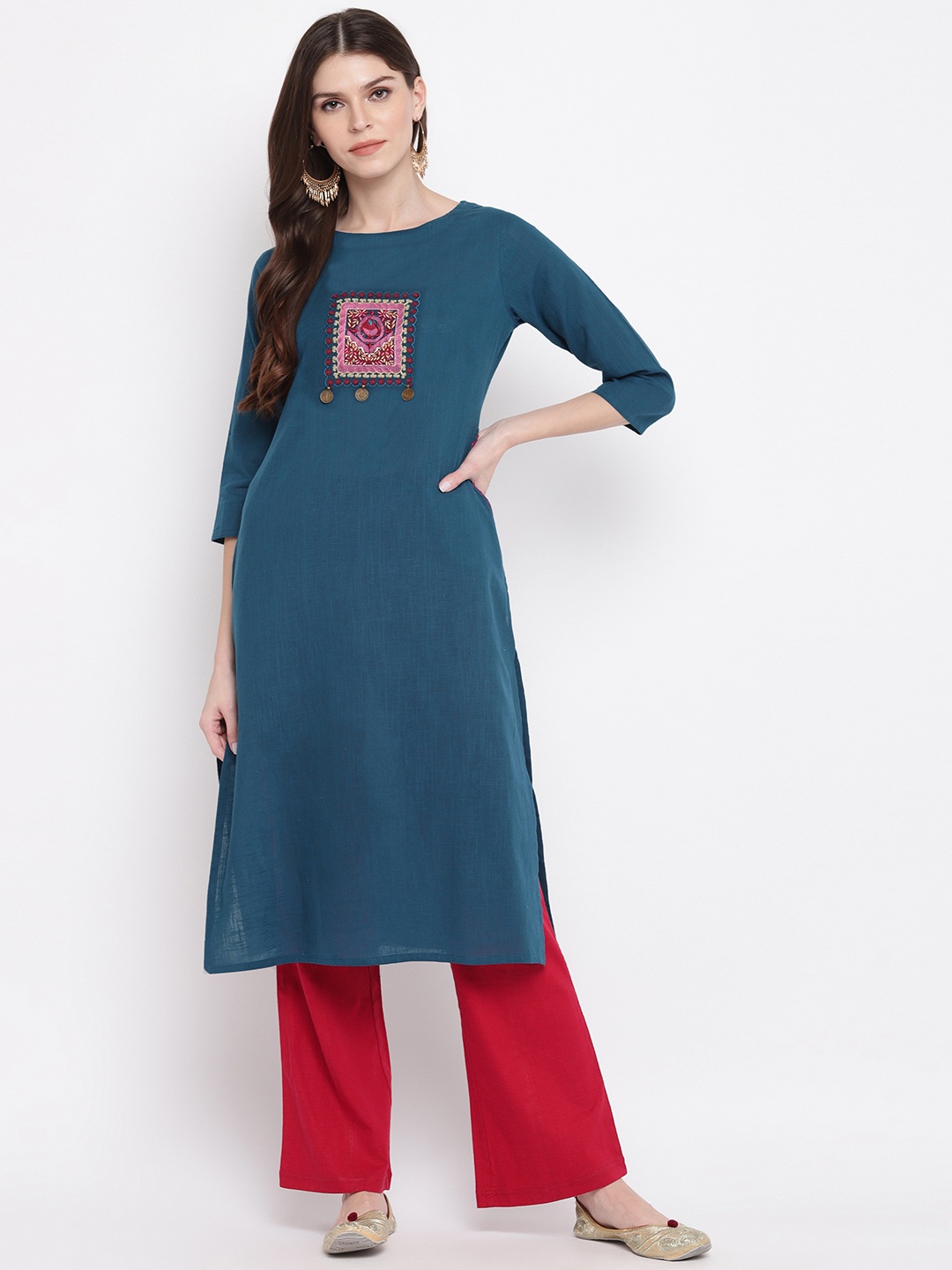

Vbuyz Women Blue Embroidered Straight Kurta