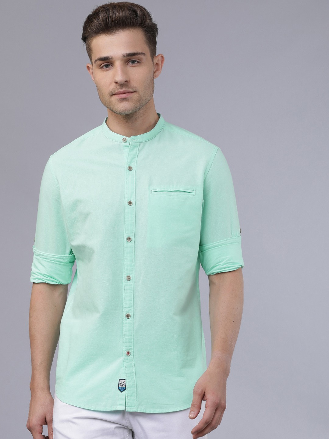 

LOCOMOTIVE Men Green Slim Fit Solid Casual Shirt