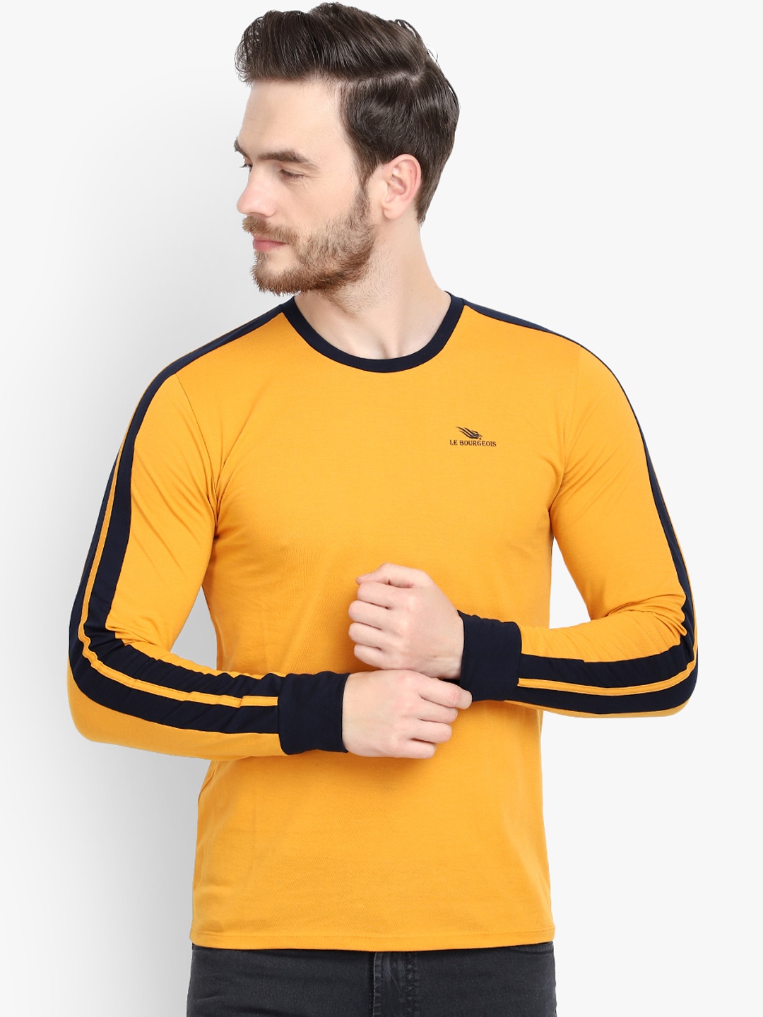 

LE BOURGEOIS Men Yellow Solid Round Neck T-shirt