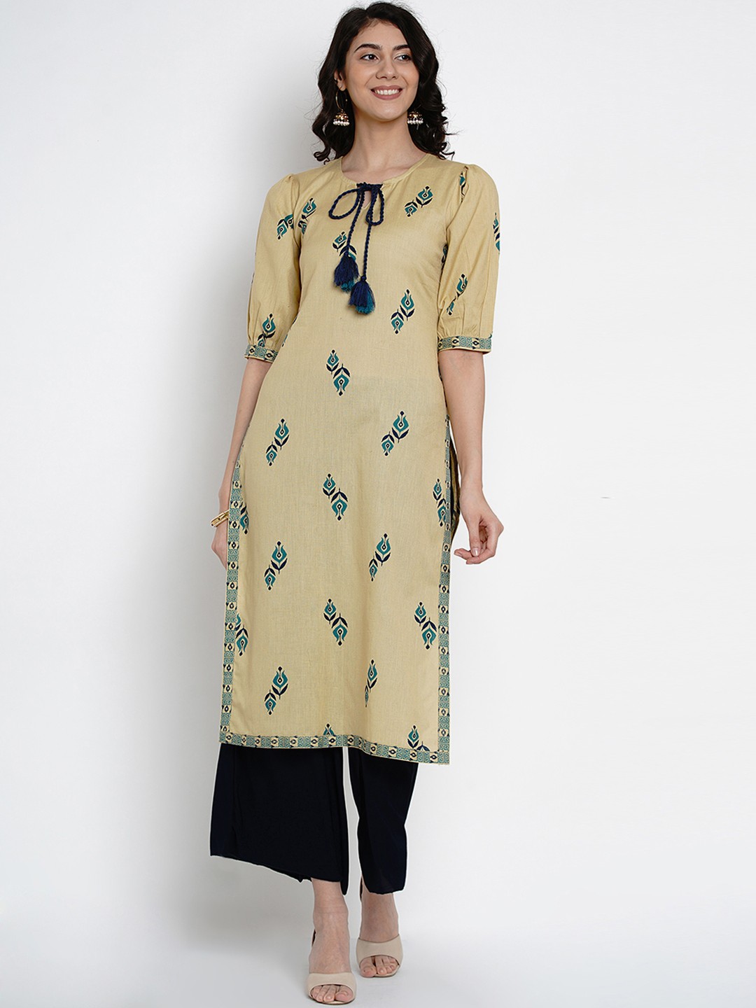 

Yuris Women Beige & Blue Printed Straight Kurta