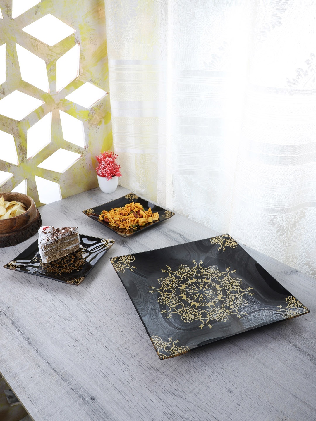 

ceradeco Set of 7 Black & Yellow Printed Small Plates & Serving Plate