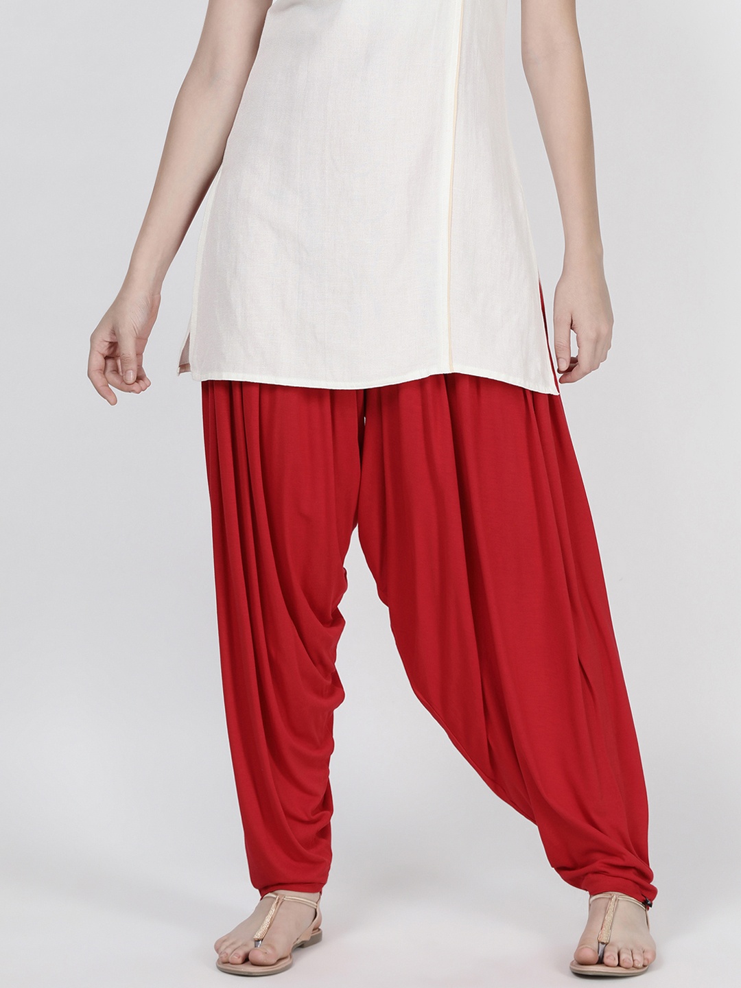 

TWIN BIRDS Women Red Solid Loose-Fit Patiala