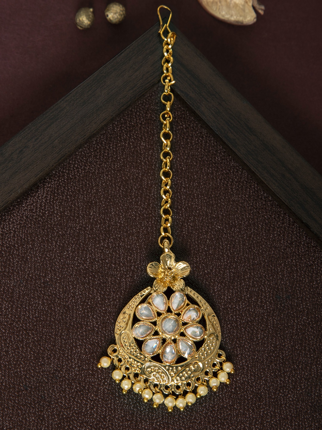 

Ruban Gold-Plated & White Cubic Zirconia-Studded Handcrafted Maang Tikka