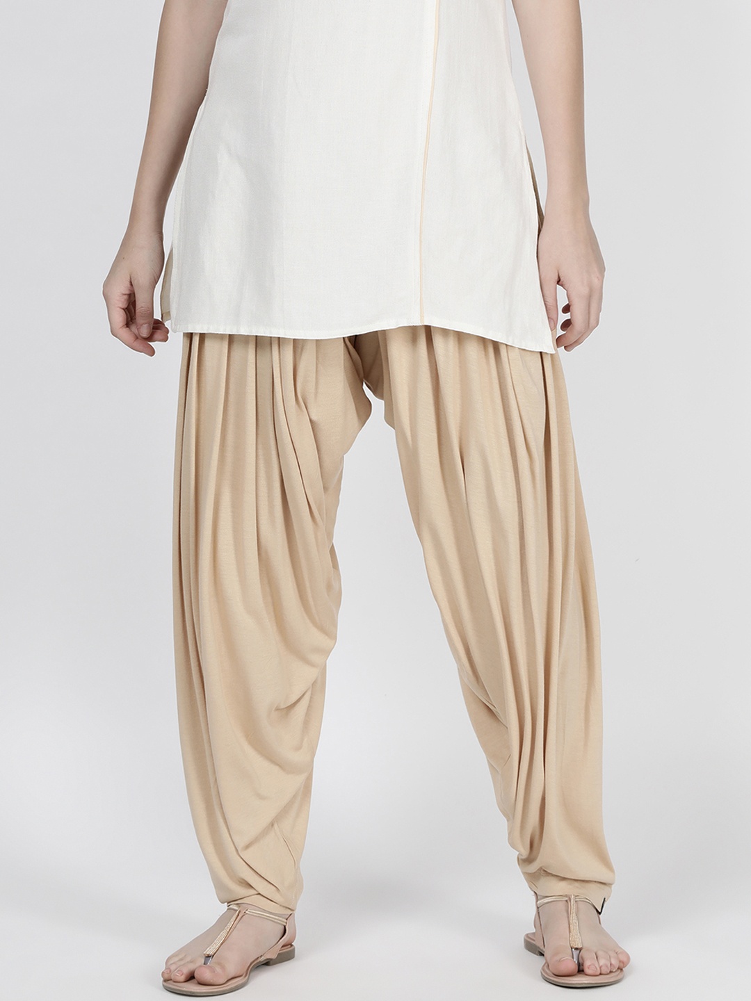 

TWIN BIRDS Women Beige Solid Loose-Fit Patiala