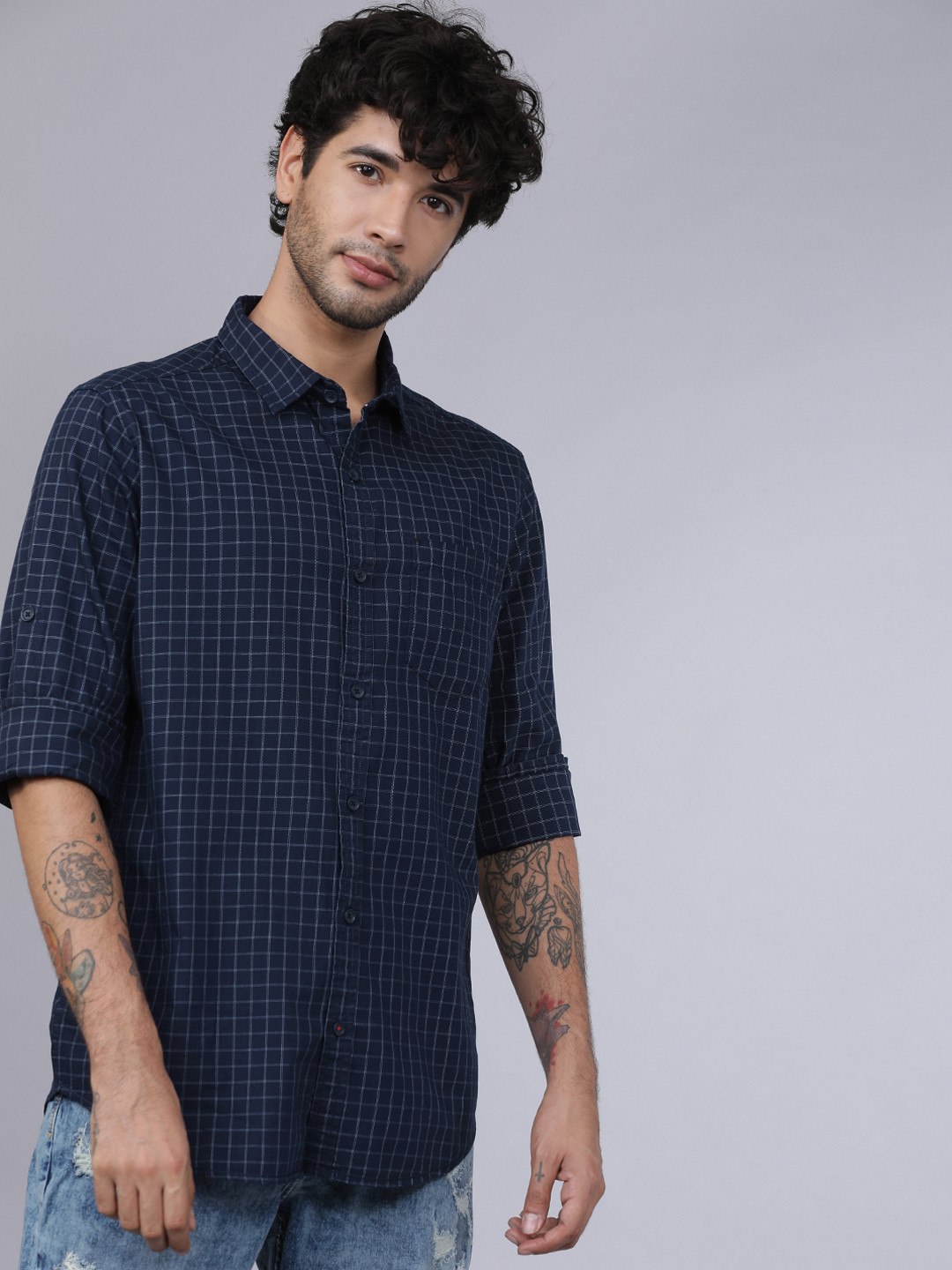

LOCOMOTIVE Men Navy Blue Slim Fit Checked Casual Shirt