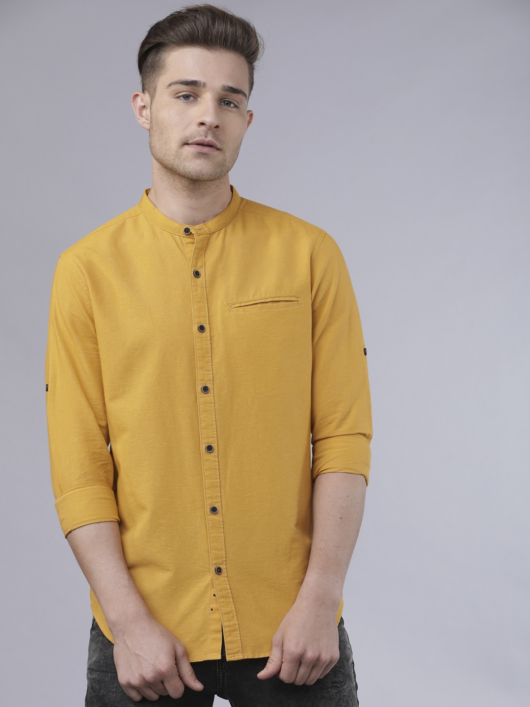 

LOCOMOTIVE Men Yellow Slim Fit Solid Casual Shirt