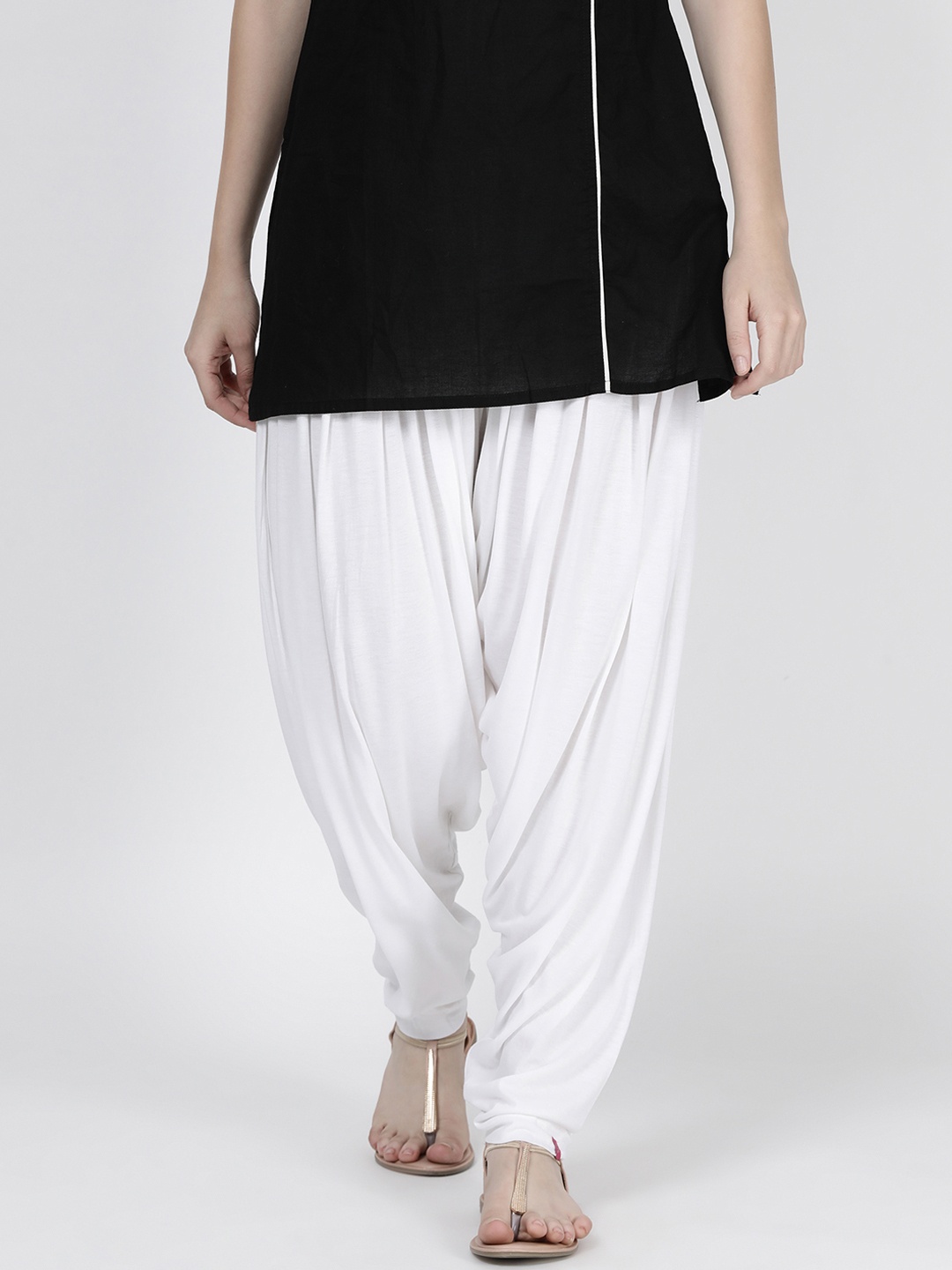 TWIN BIRDS Women White Solid Loose Fit Patiala