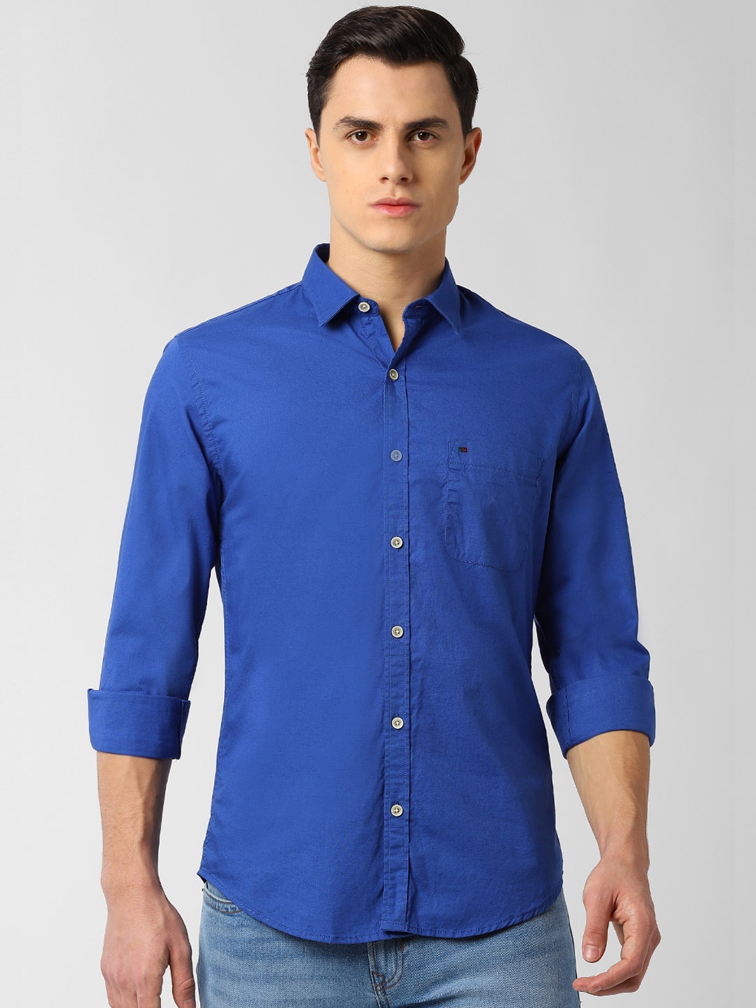 

Peter England Casuals Men Blue Slim Fit Solid Casual Shirt