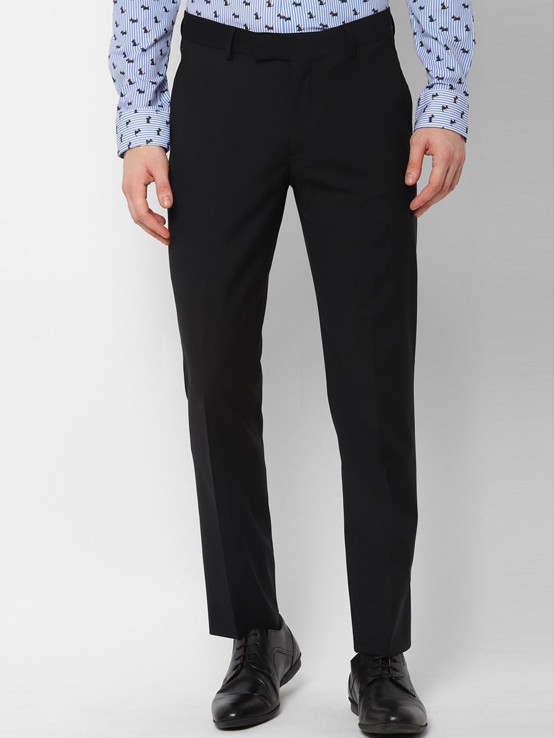 

SIMON CARTER LONDON Men Black Slim Fit Solid Formal Trousers