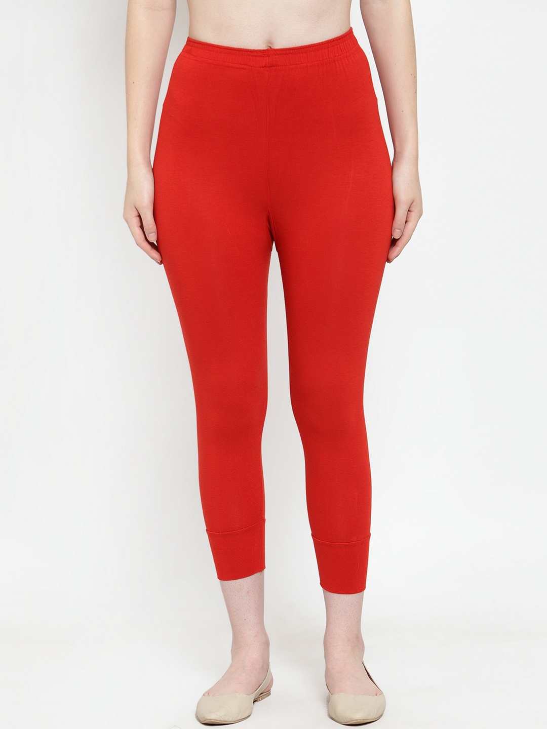 

TAG 7 Women Red Solid Regular Fit Capris