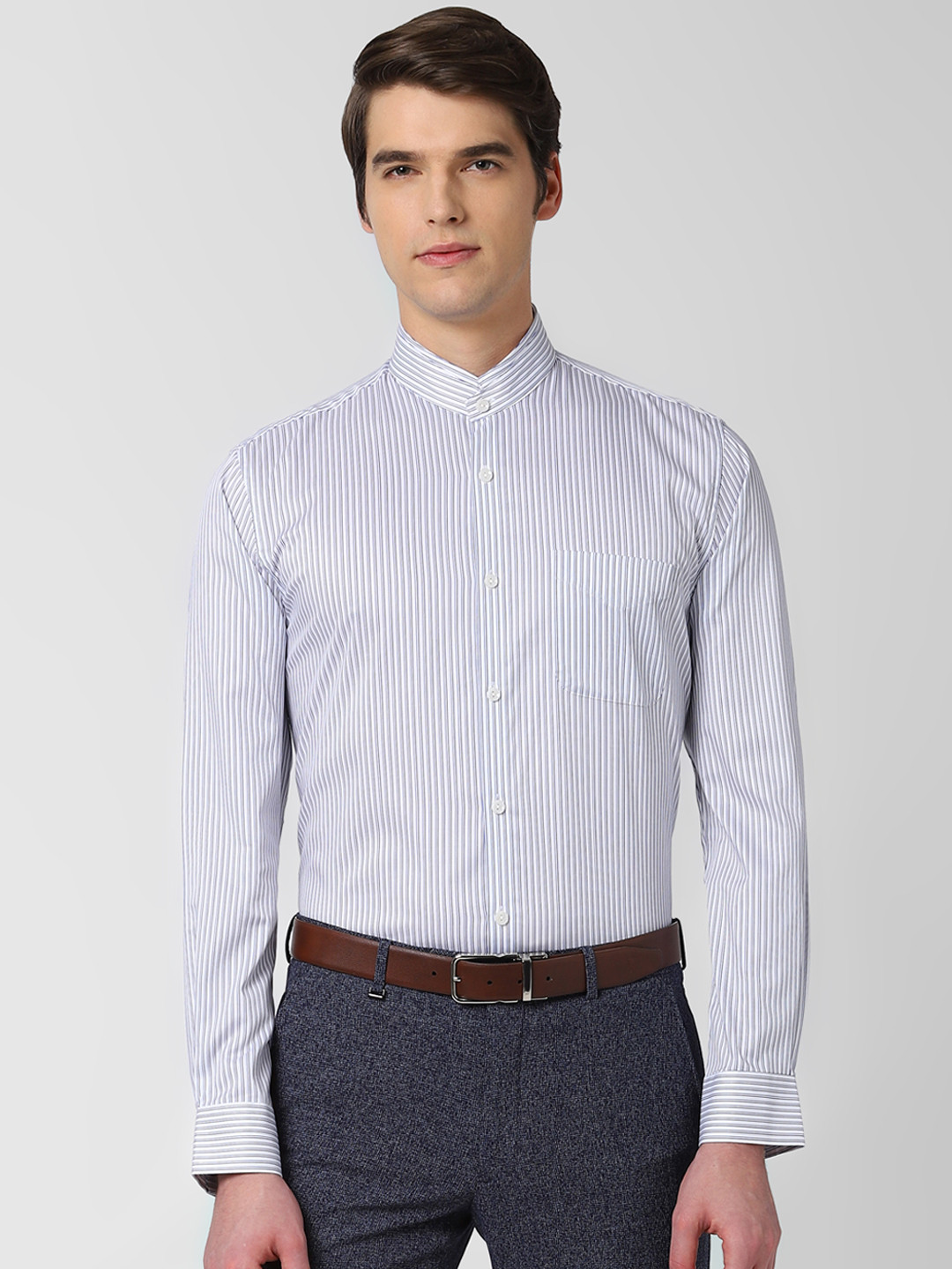 

Peter England Elite Men Blue & White Slim Fit Striped Formal Shirt