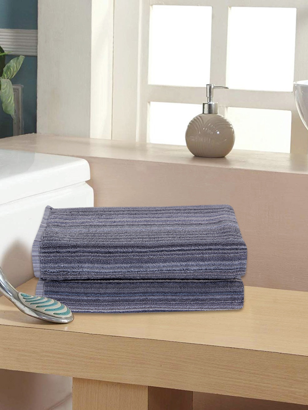 

ROMEE Set Of 2 Grey Striped 400 GSM Large Bath Towels
