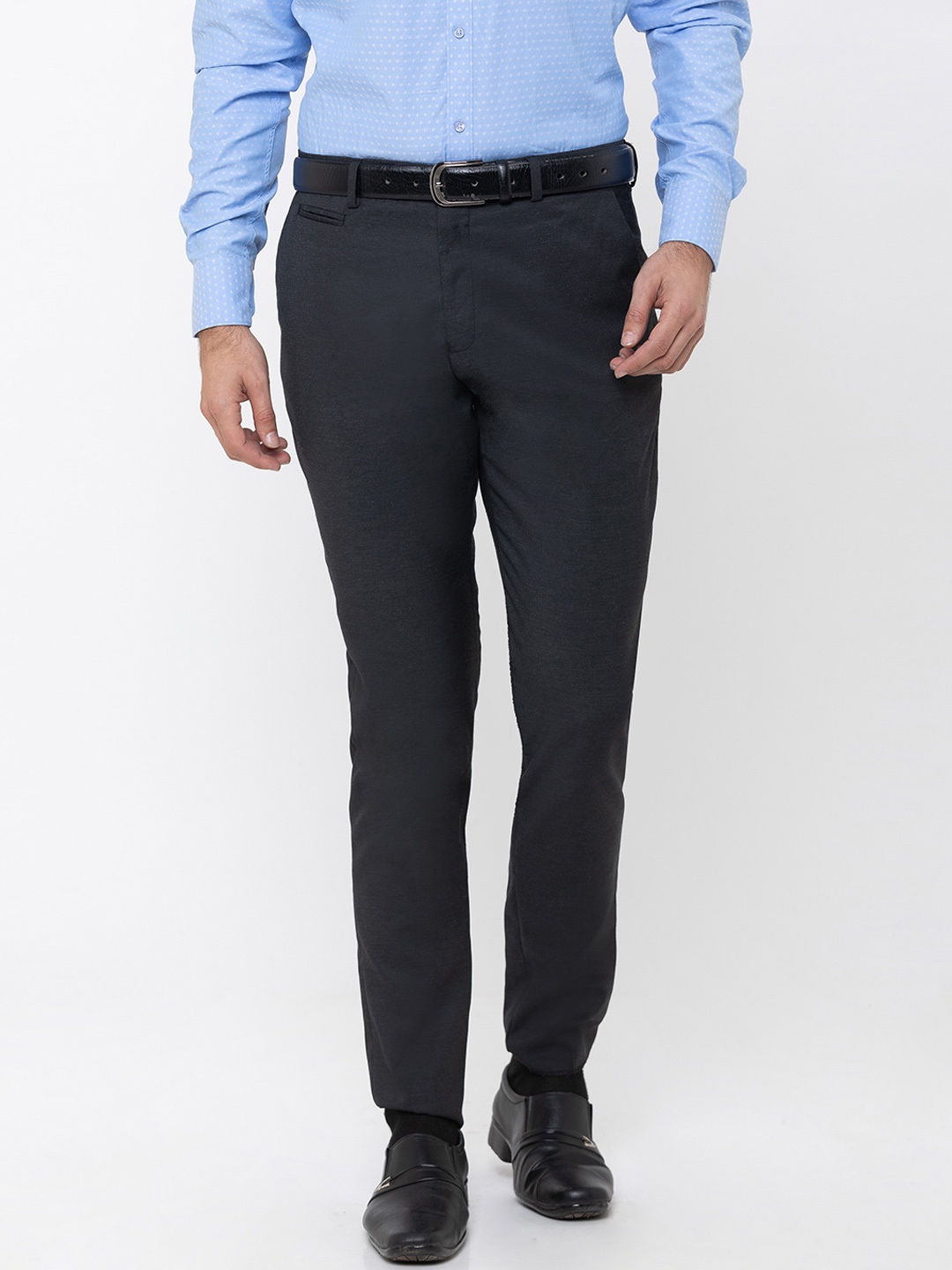 

Globus Men Grey Slim Fit Solid Formal Trousers