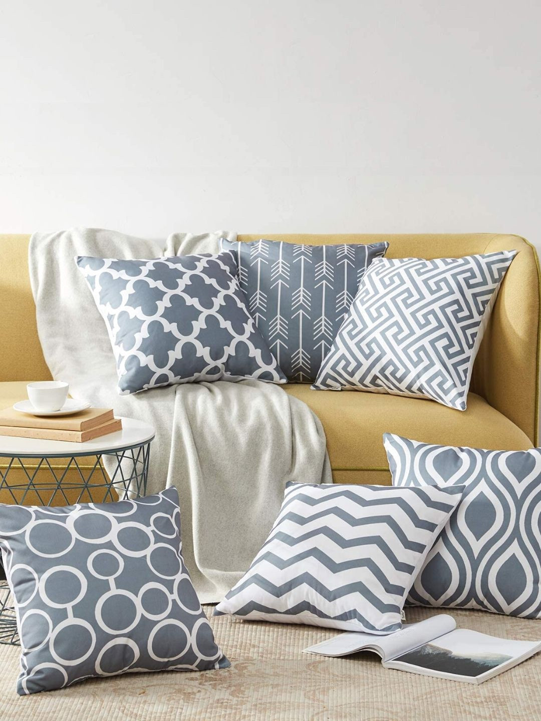 

MODERN HOMES Set of 6 Grey & White Geometric Square Cushion Covers