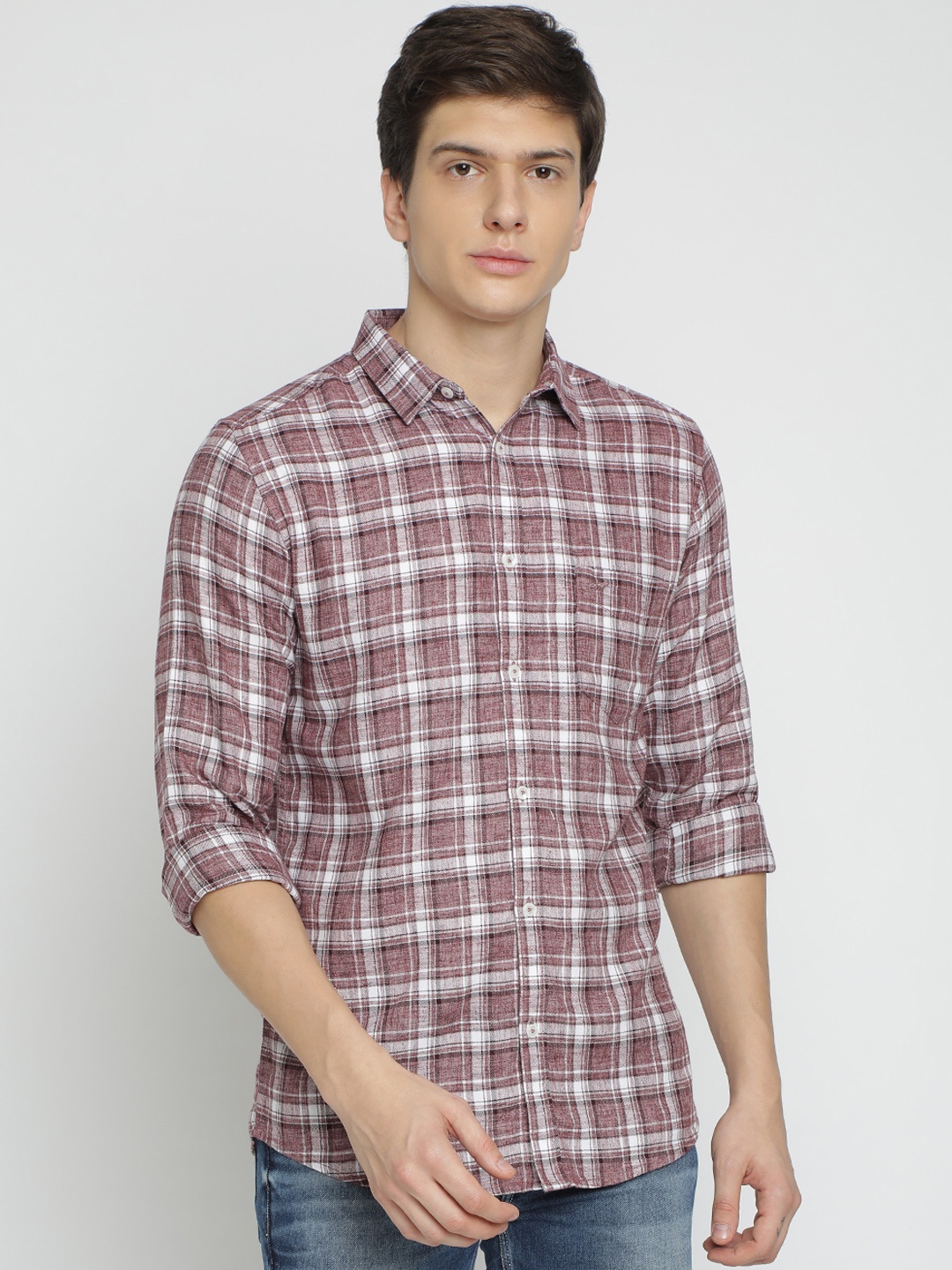 

Crocodile Men Red & Grey Slim Fit Checked Casual Shirt