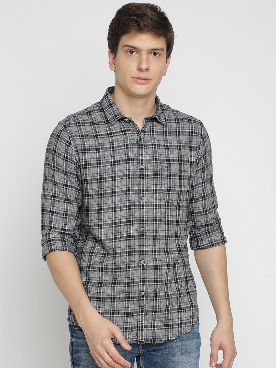 

Crocodile Men Grey & Black Slim Fit Checked Casual Shirt