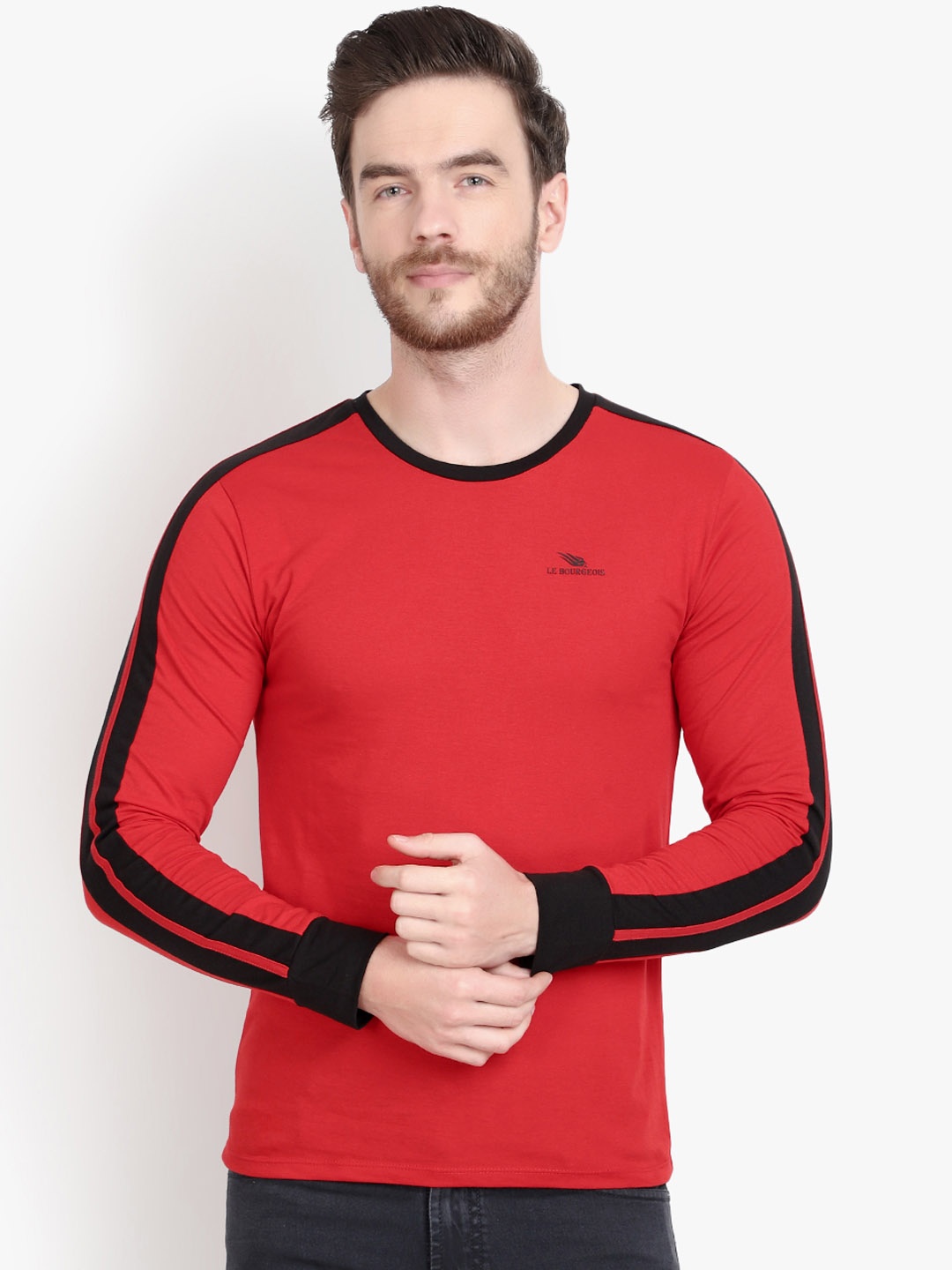 

LE BOURGEOIS Men Red Solid Round Neck T-shirt
